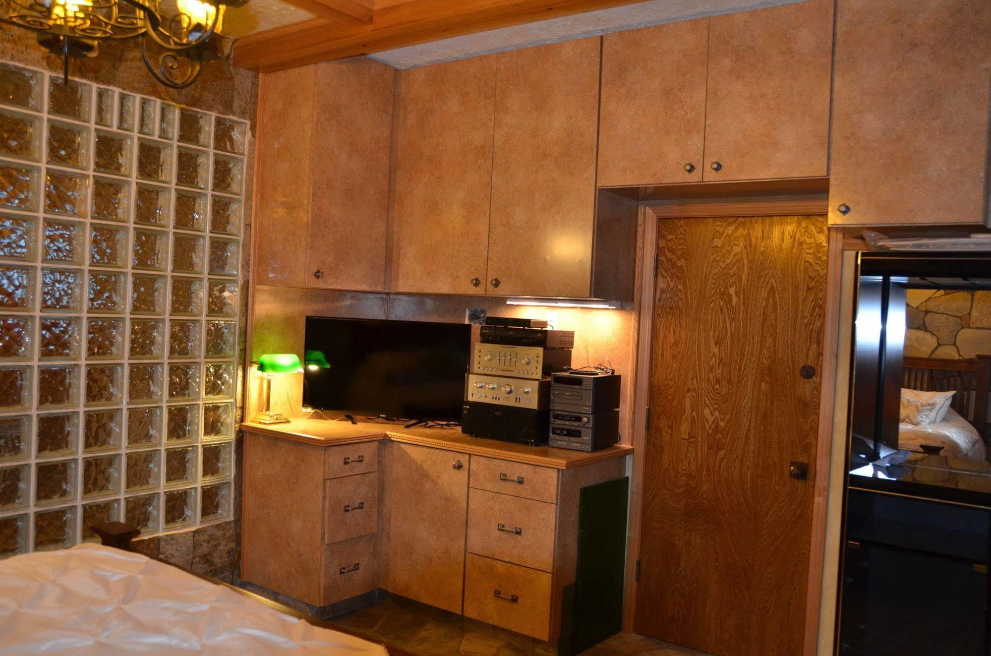 Where Eagles Fly Bed & Breakfast Elk Point 외부 사진